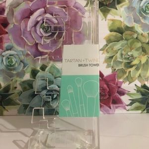 Tartan & Twine Make up Brush Tower